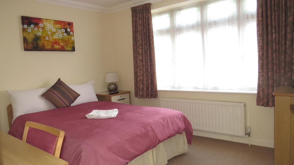 Montrose Guest House Romford Exteriér fotografie